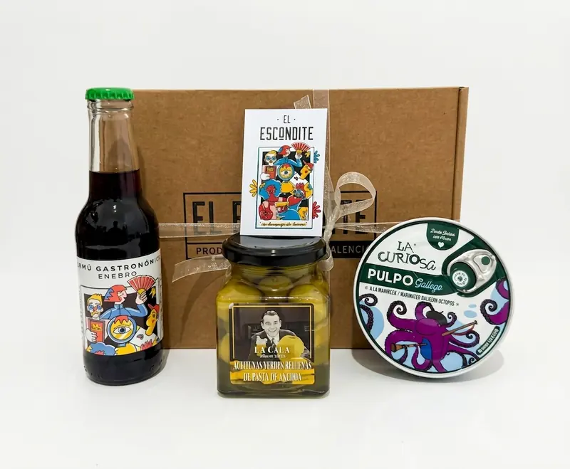 Caja Regalo Vermut de Enebro y Aperitivos Salados